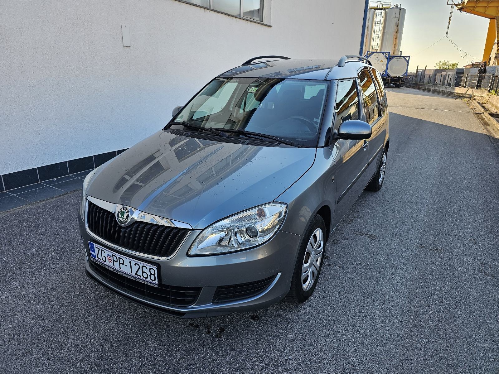 Škoda Roomster 1,6 TDI, 2011.g. ODLIČNA !, fotografija 2