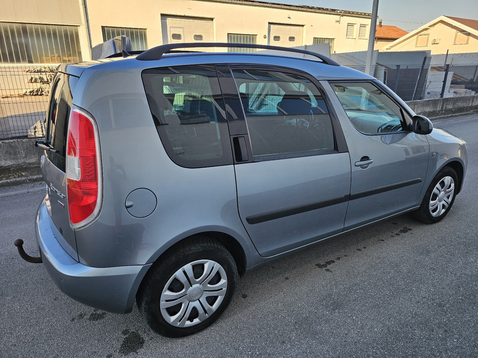 Škoda Roomster 1,6 TDI, 2011.g. ODLIČNA !, fotografija 8