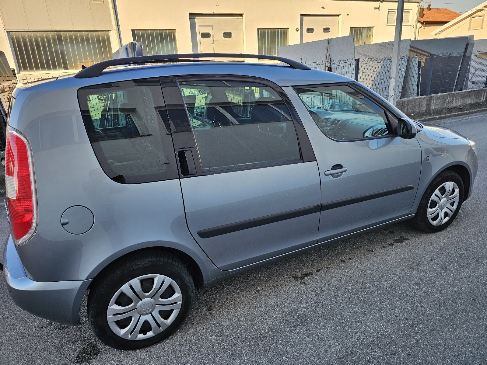 Škoda Roomster 1,6 TDI, 2011.g. ODLIČNA !, fotografija 9
