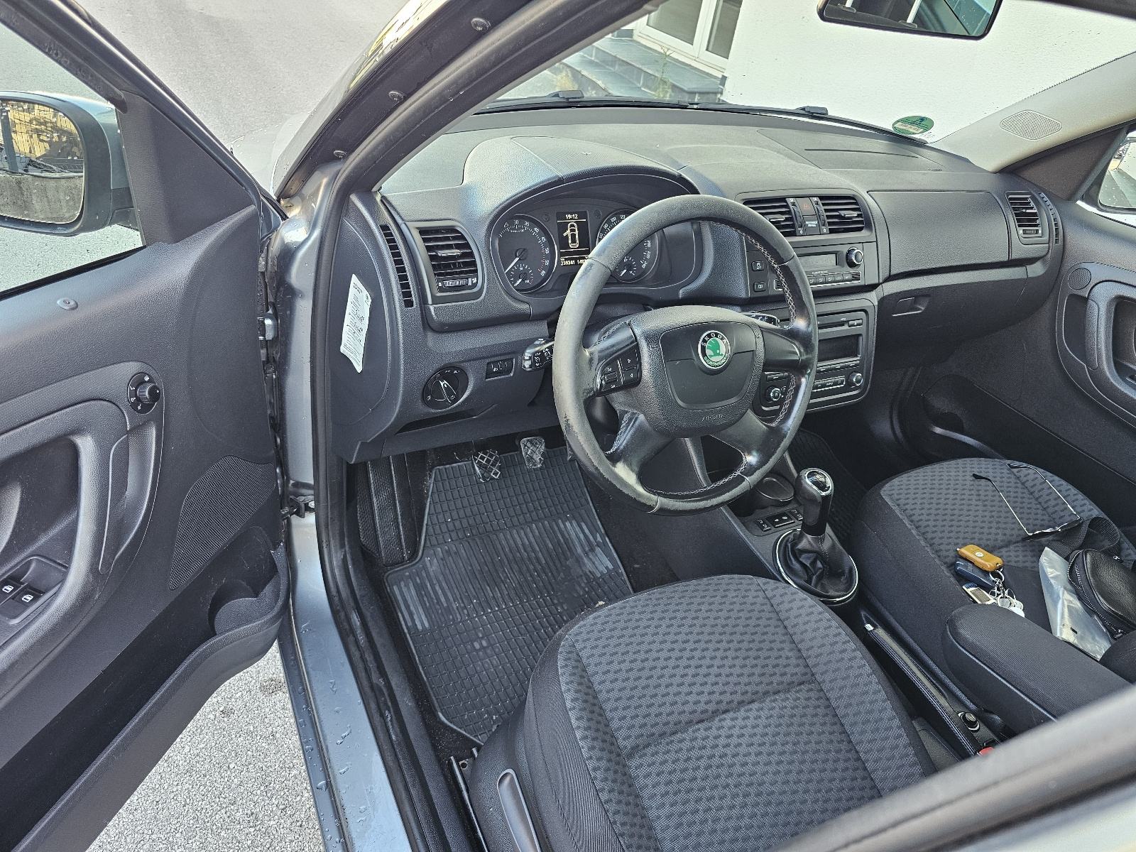 Škoda Roomster 1,6 TDI, 2011.g. ODLIČNA !, fotografija 13