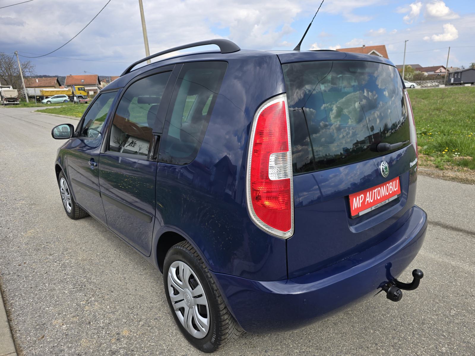Škoda Roomster 1,6 TDI-2011god.md-CLIMATRONIC-195tkm,euro kuka,KARTICE, fotografija 10