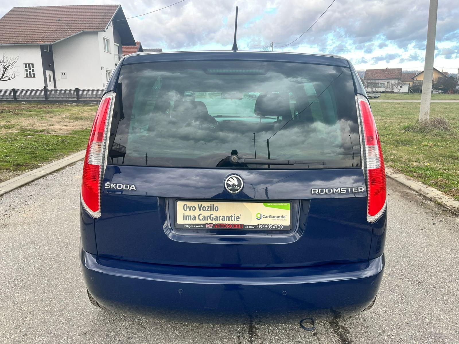 Škoda Roomster 1,6 TDI-2014gd.md-CLIMATRONIC-panorama,alu,temp,KARTICE, fotografija 7