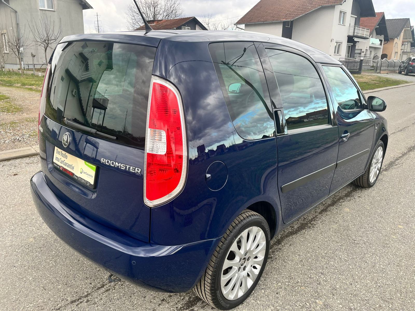 Škoda Roomster 1,6 TDI-2014gd.md-CLIMATRONIC-panorama,alu,temp,KARTICE, fotografija 9