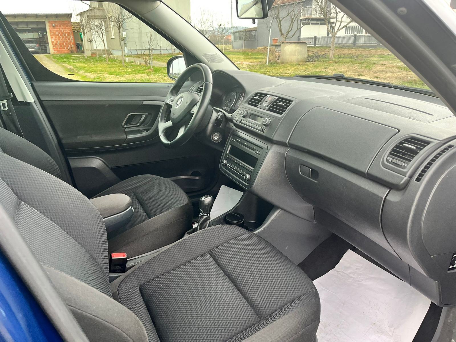 Škoda Roomster 1,6 TDI-2014gd.md-CLIMATRONIC-panorama,alu,temp,KARTICE, fotografija 11