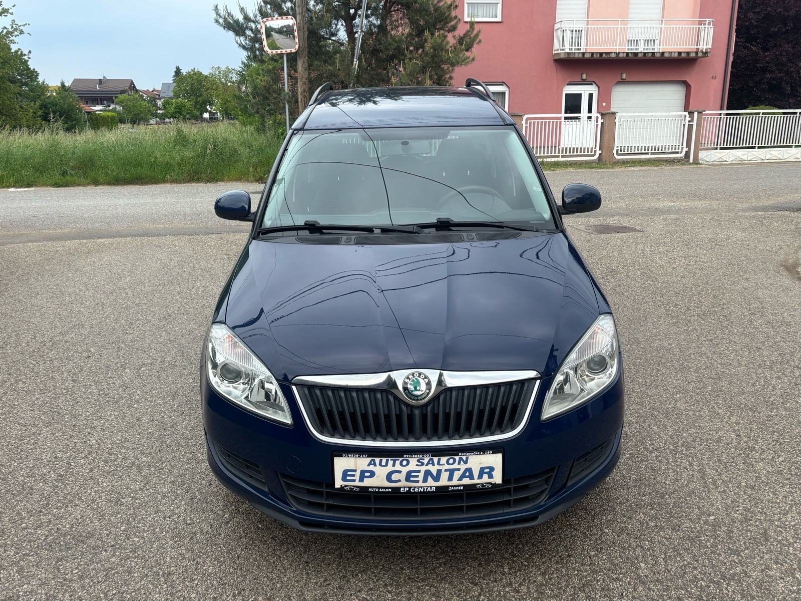Škoda Roomster 1,6 TDI Family, Svi servisi!, fotografija 3