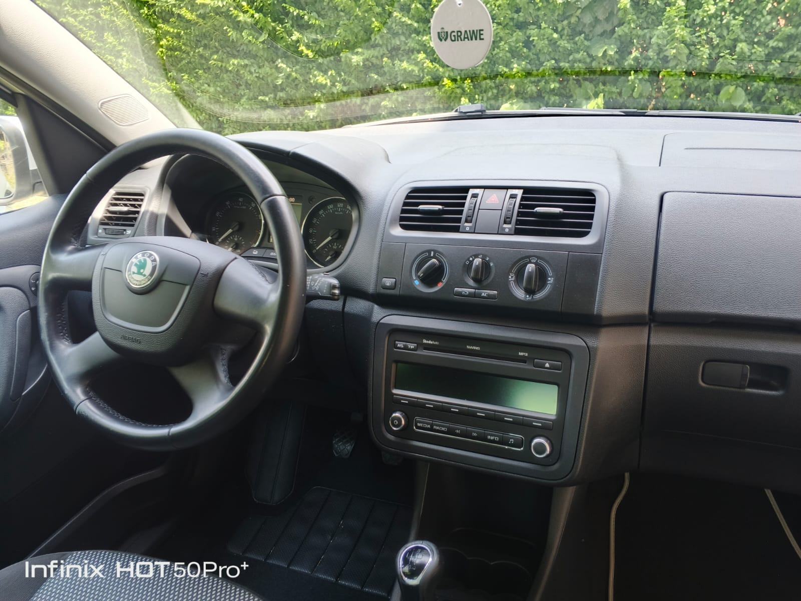 Škoda Roomster TSI SCOUT 4850 EURA; POKLON PUN TANK GORIVA, fotografija 12