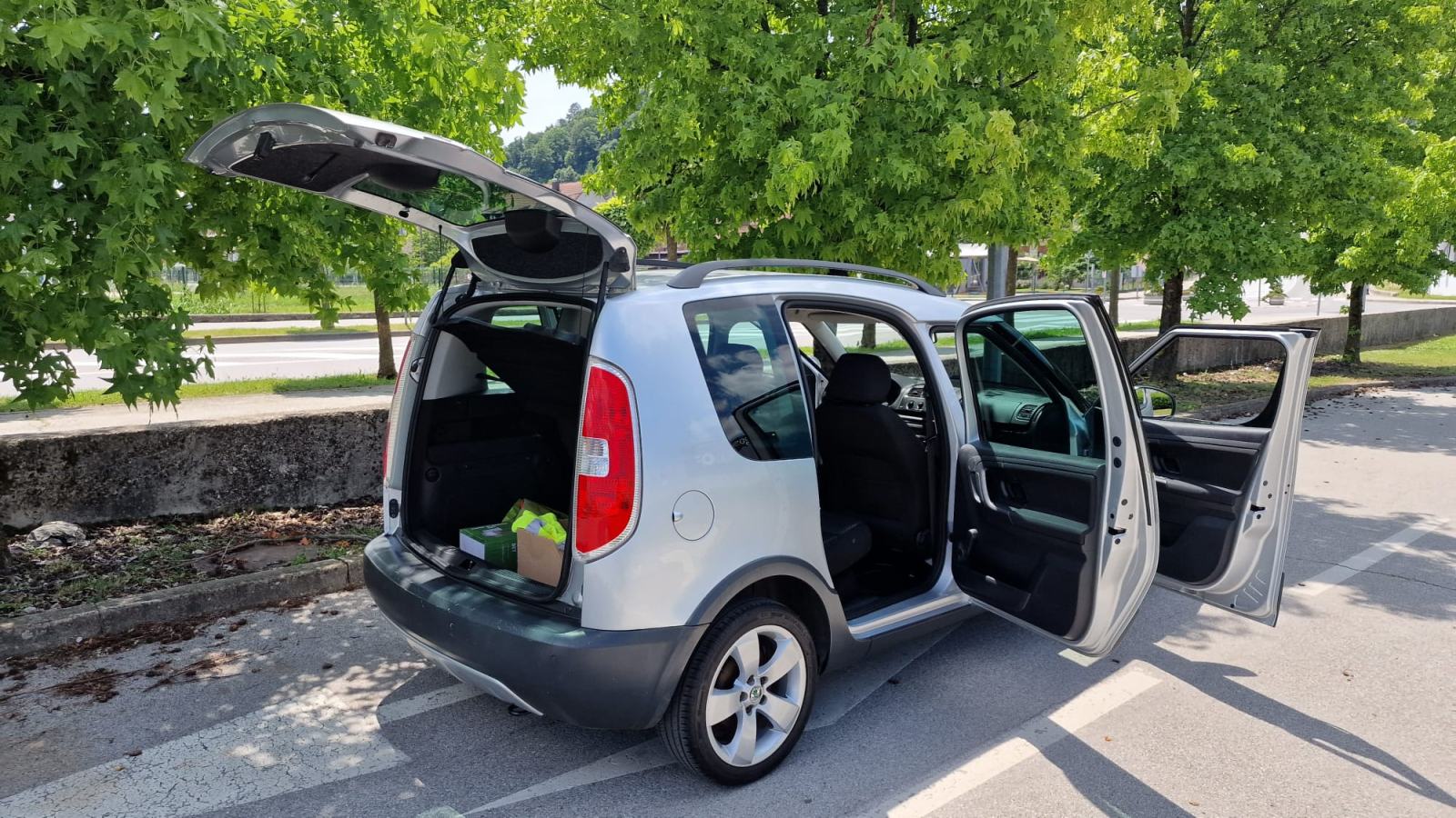 Škoda Roomster TSI SCOUT 4850 EURA; POKLON PUN TANK GORIVA, fotografija 9