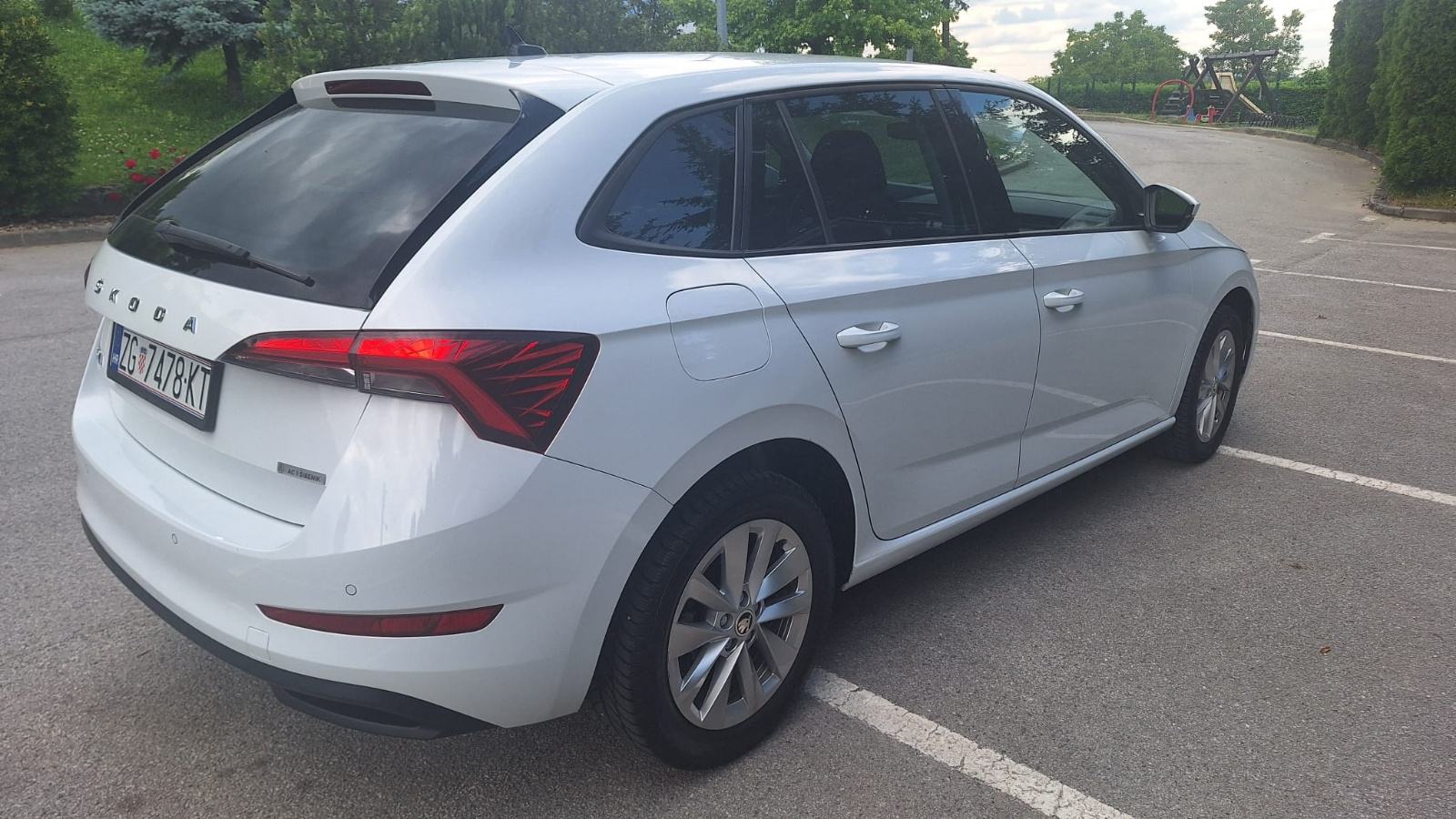 Škoda Scala 1.0 110 ks AUTOMATIK HR VOZILO reg. do 02/27, fotografija 3