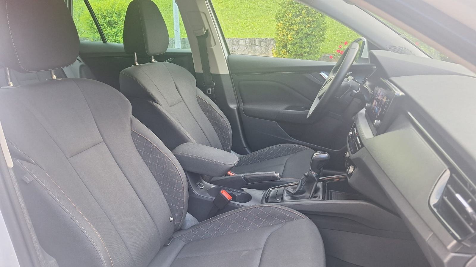 Škoda Scala 1.0 110 ks AUTOMATIK HR VOZILO reg. do 02/27, fotografija 8