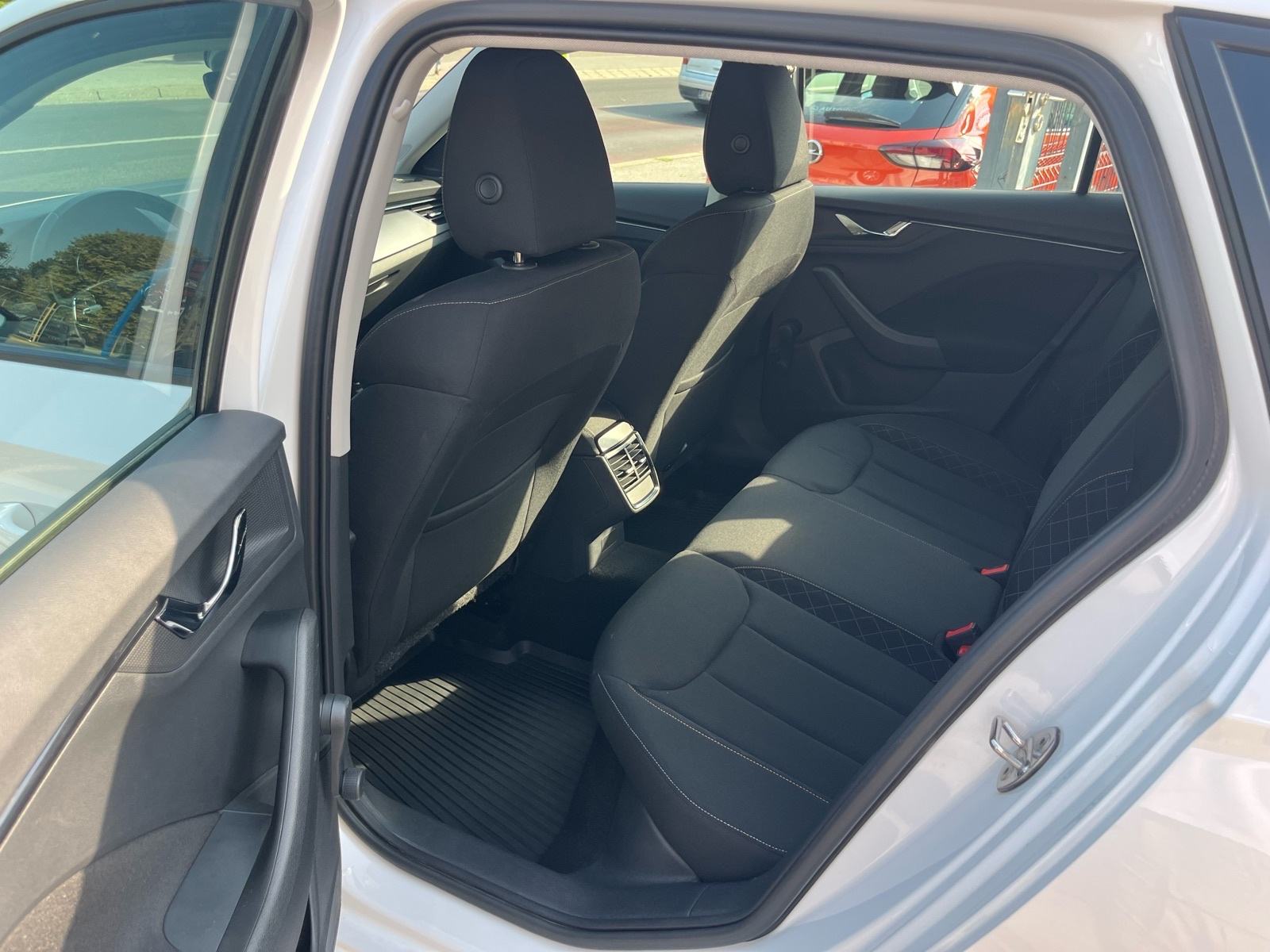 Škoda Scala 1,0 TSI 110 KS LED,KAMERA 1.VL Nije uvoz Jamstvo 1G, fotografija 11