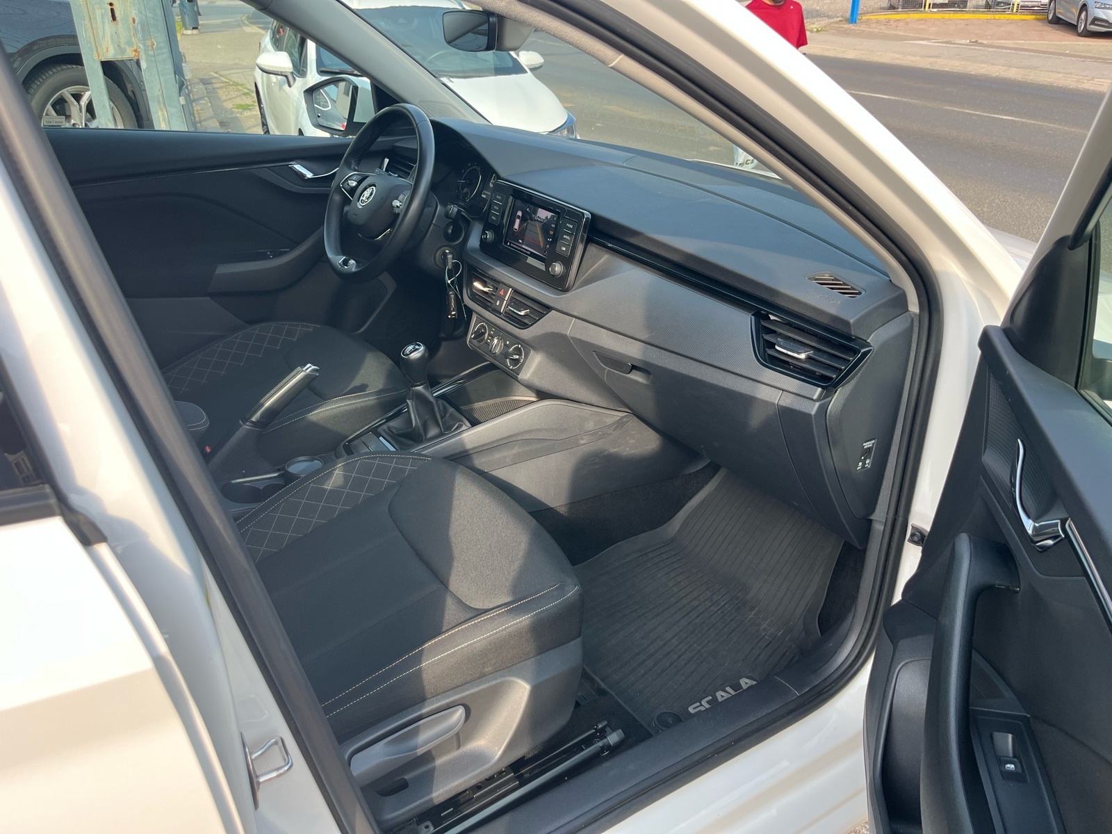 Škoda Scala 1,0 TSI 110 KS LED,KAMERA 1.VL Nije uvoz Jamstvo 1G, fotografija 17