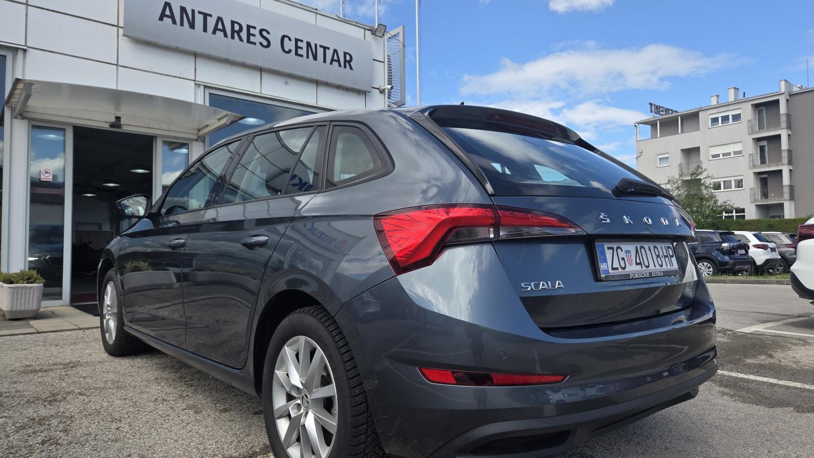 Škoda Scala 1,0 TSI, 2020. godina, fotografija 4