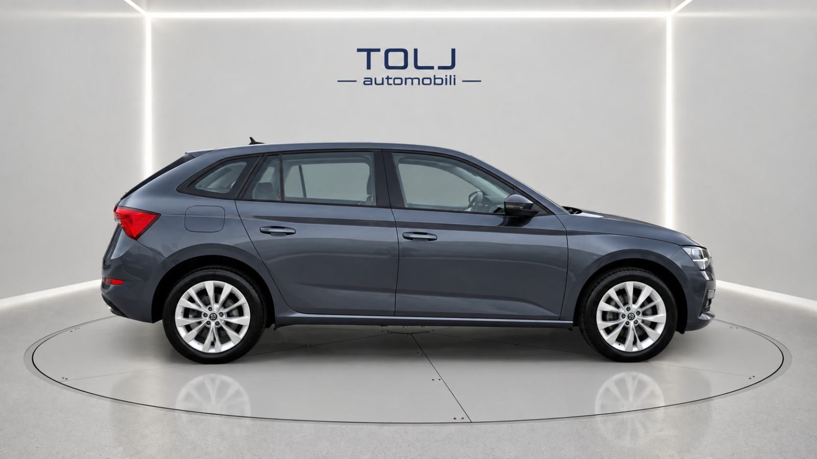 ŠKODA SCALA 1,0 TSI ++AMBITION++ SENZORI++ SERVISNA++, fotografija 5
