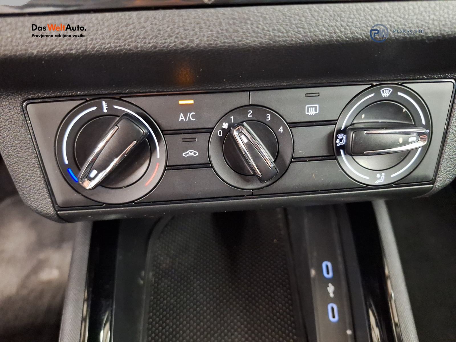 Škoda Scala 1.0 TSI Ambition, fotografija 15