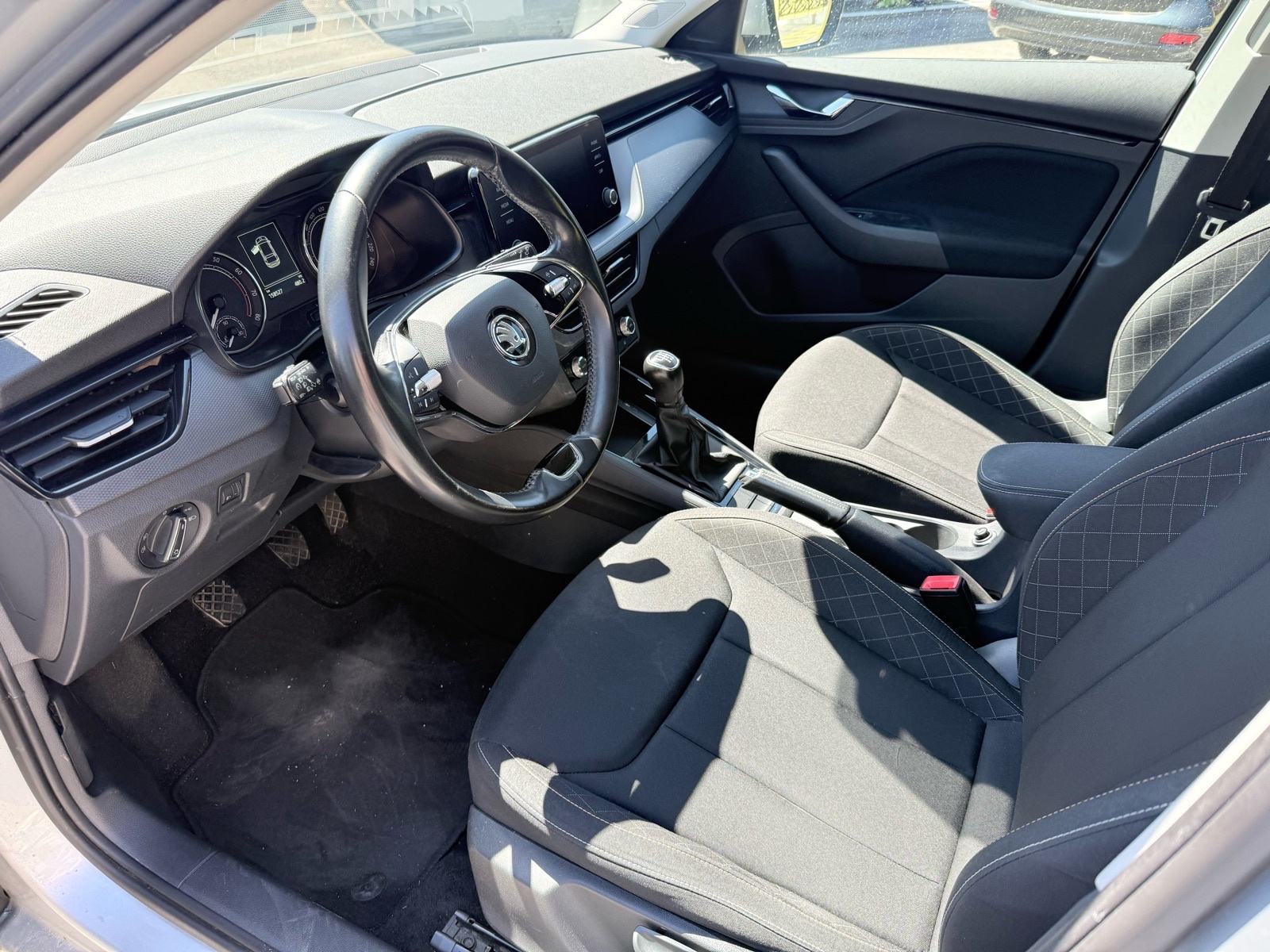 Škoda Scala 1,0 TSI BUSINESS • HR auto• u PDV • Bogata oprema, fotografija 4