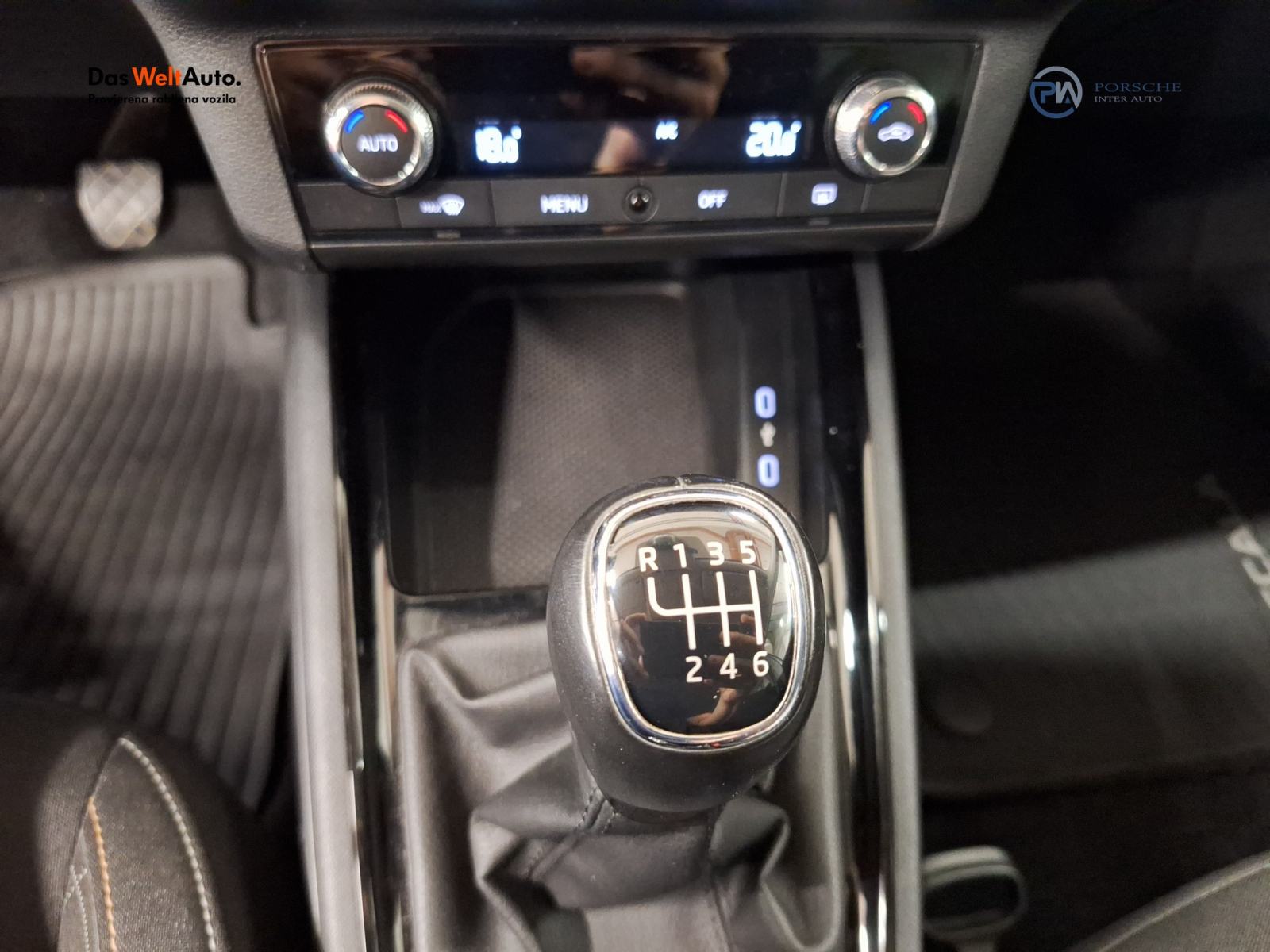Škoda Scala 1.0 TSI Business, fotografija 14