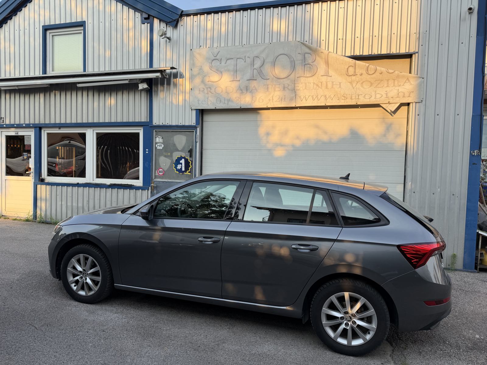 Škoda Scala 1,0 TSI DSG AUTOM.KLIMA LED NIJE UVOZ, fotografija 6