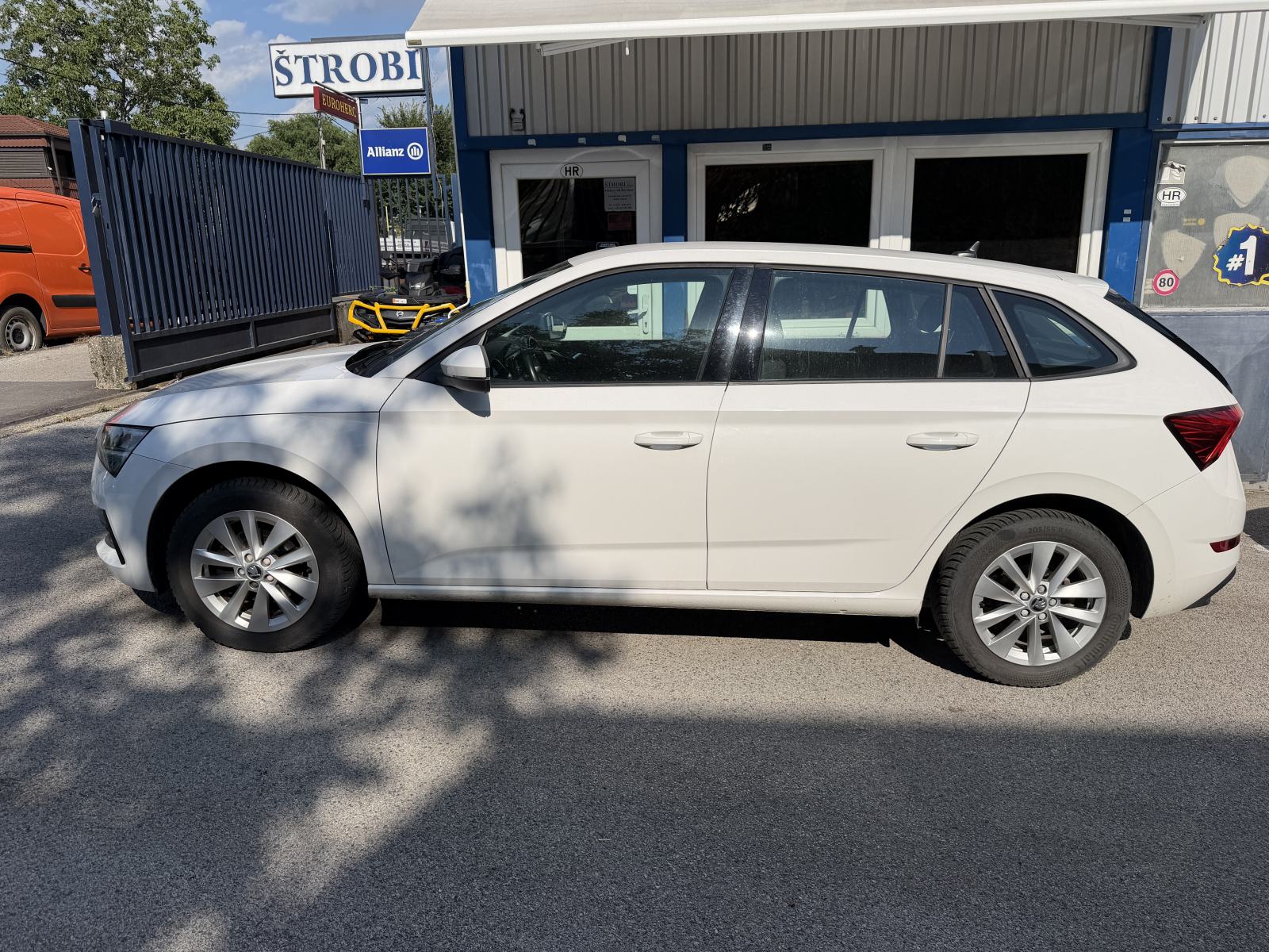 Škoda Scala 1,0 TSI LED KAMERA NIJE UVOZ, fotografija 5