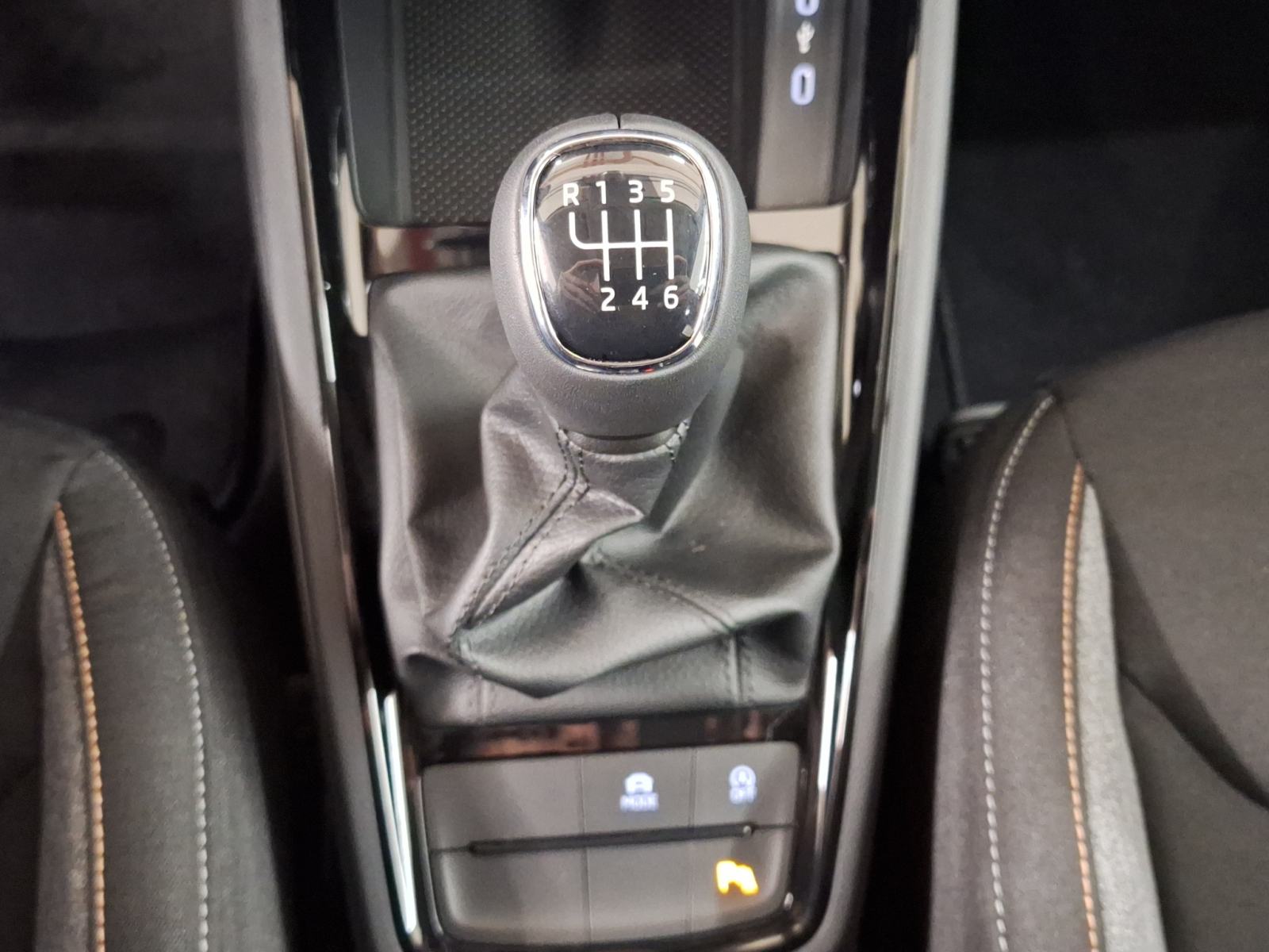 Škoda Scala 1.0 TSI Selection * DEMO VOZILO *, fotografija 18