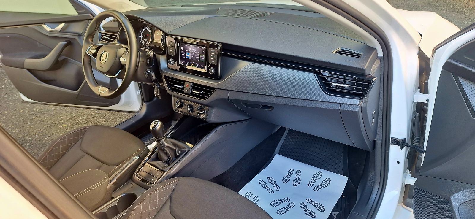 Škoda Scala 1,0 TSI Style - KAMERA, LED, DAB, PDC, TEMPOMAT, fotografija 10