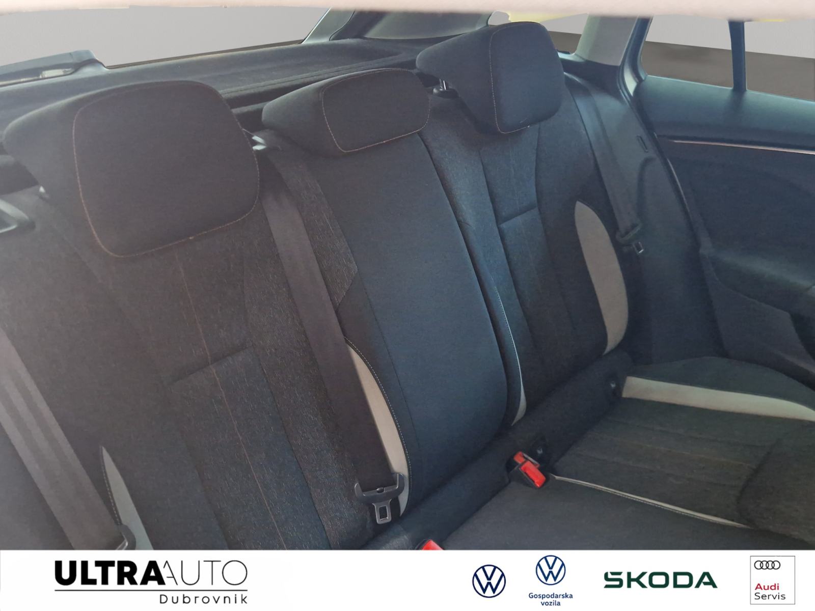 Škoda Scala 1,0 TSI, fotografija 17