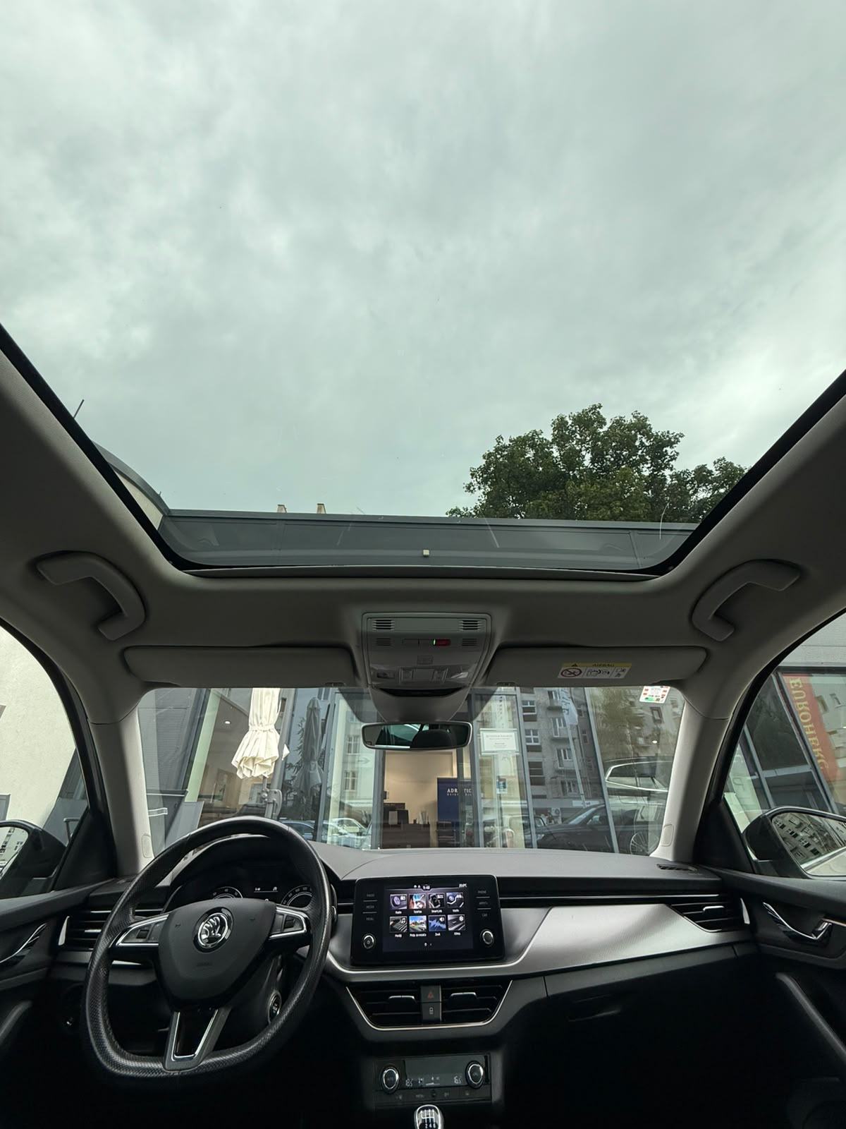 Škoda Scala 1,0 TSI STYLE, fotografija 17