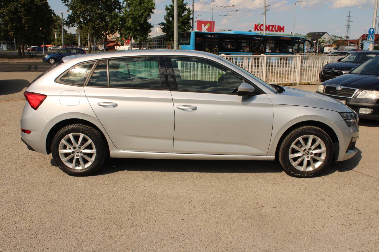 Škoda Scala 1.0 TSi Style, fotografija 4
