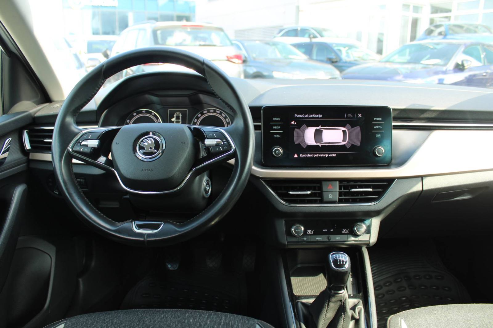 Škoda Scala 1.0 TSi Style, fotografija 11
