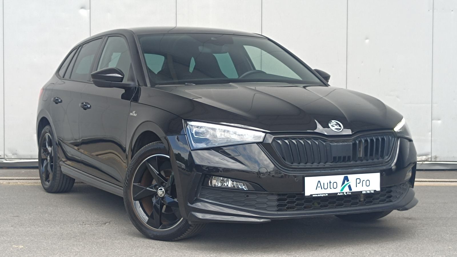 Škoda Scala 1,5 TSI DSG MONTE CARLO, PANORAMA, JAMSTVO, fotografija 3