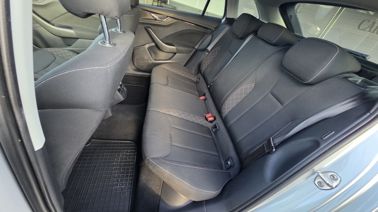 Škoda Scala 1.6 TDI STYLE LED, fotografija 13