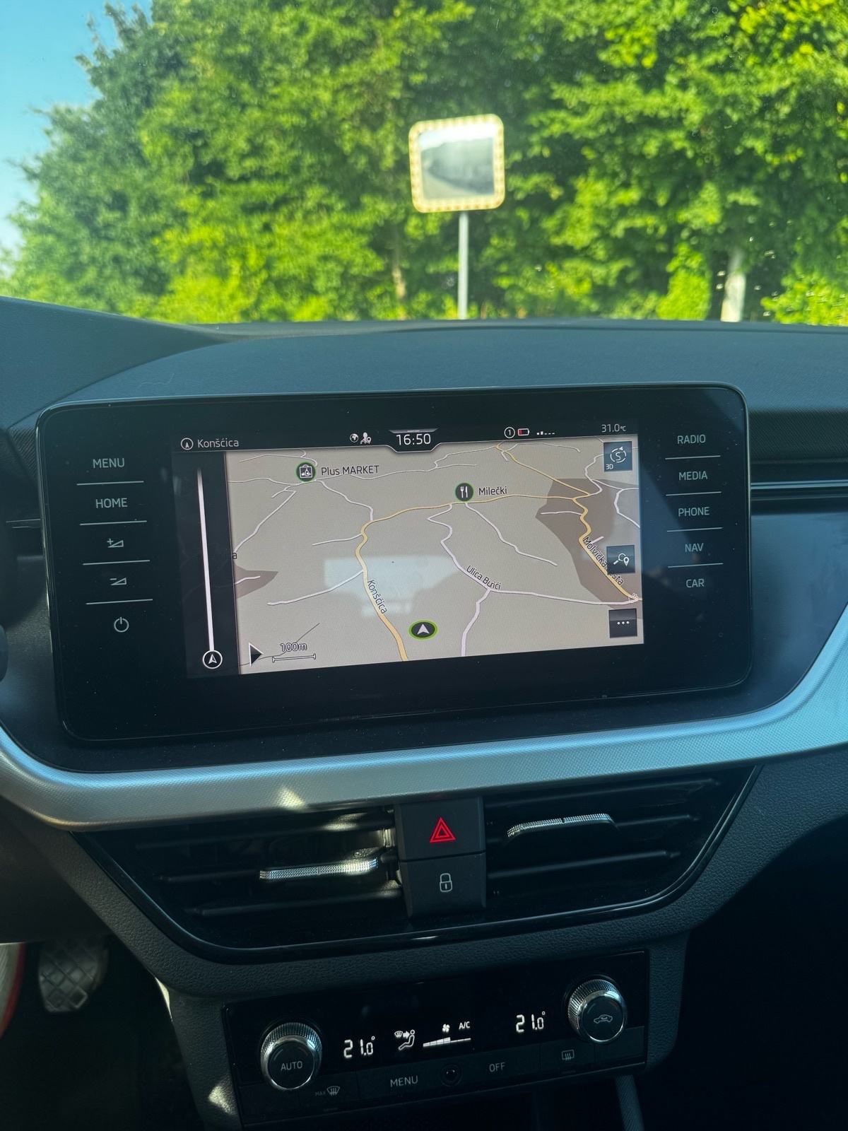 Škoda Scala 1,6 TDI-VIRTUAL-LED-ALU-NAVI-PDC-REG GODINU DANA-TOP!, fotografija 19