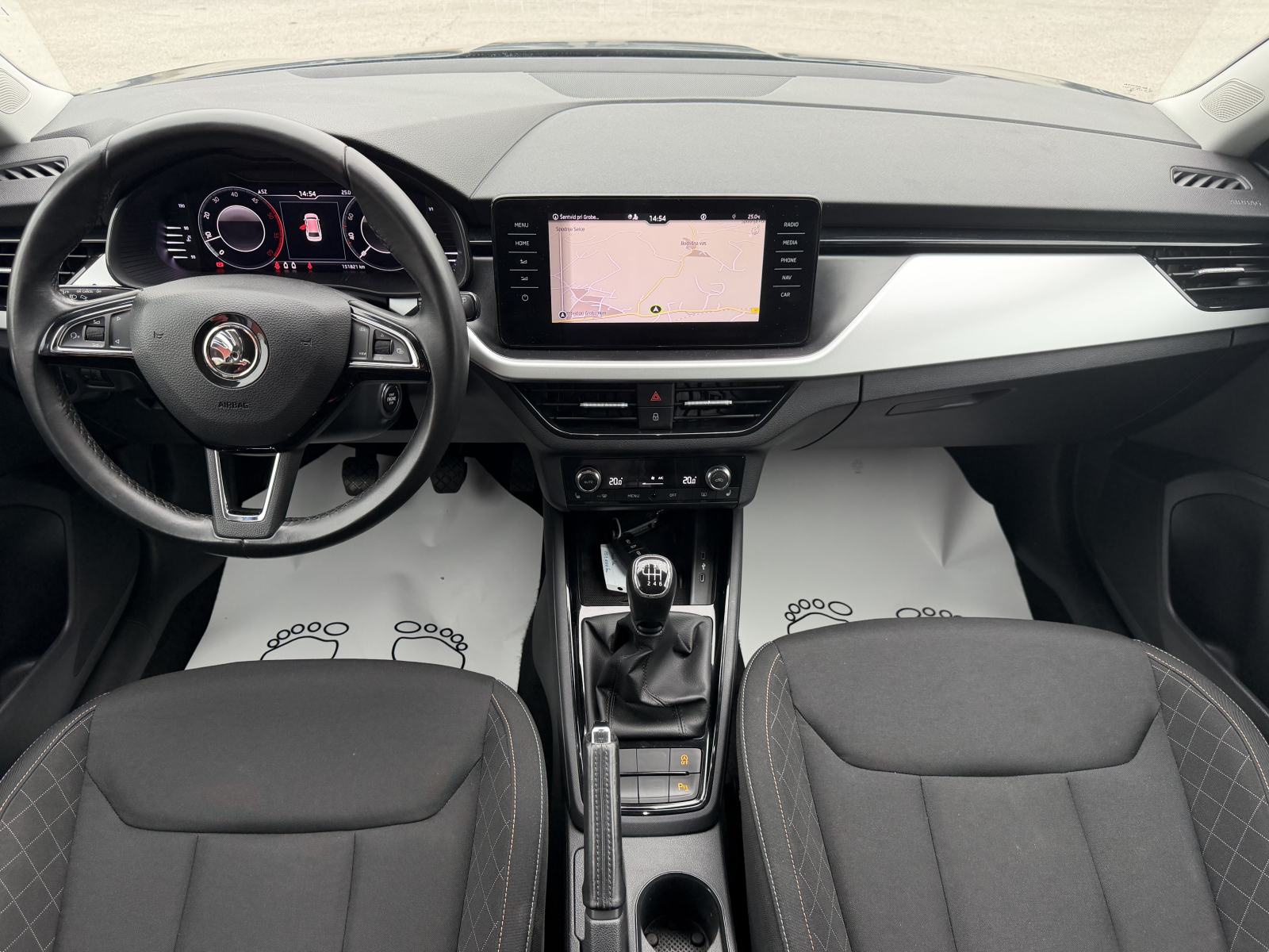 Škoda Scala 1,6TDI-VIRTUAL-NAVI-LED-ALU-2XPDC-TEMPOMAT-SERVISIRANA-, fotografija 7