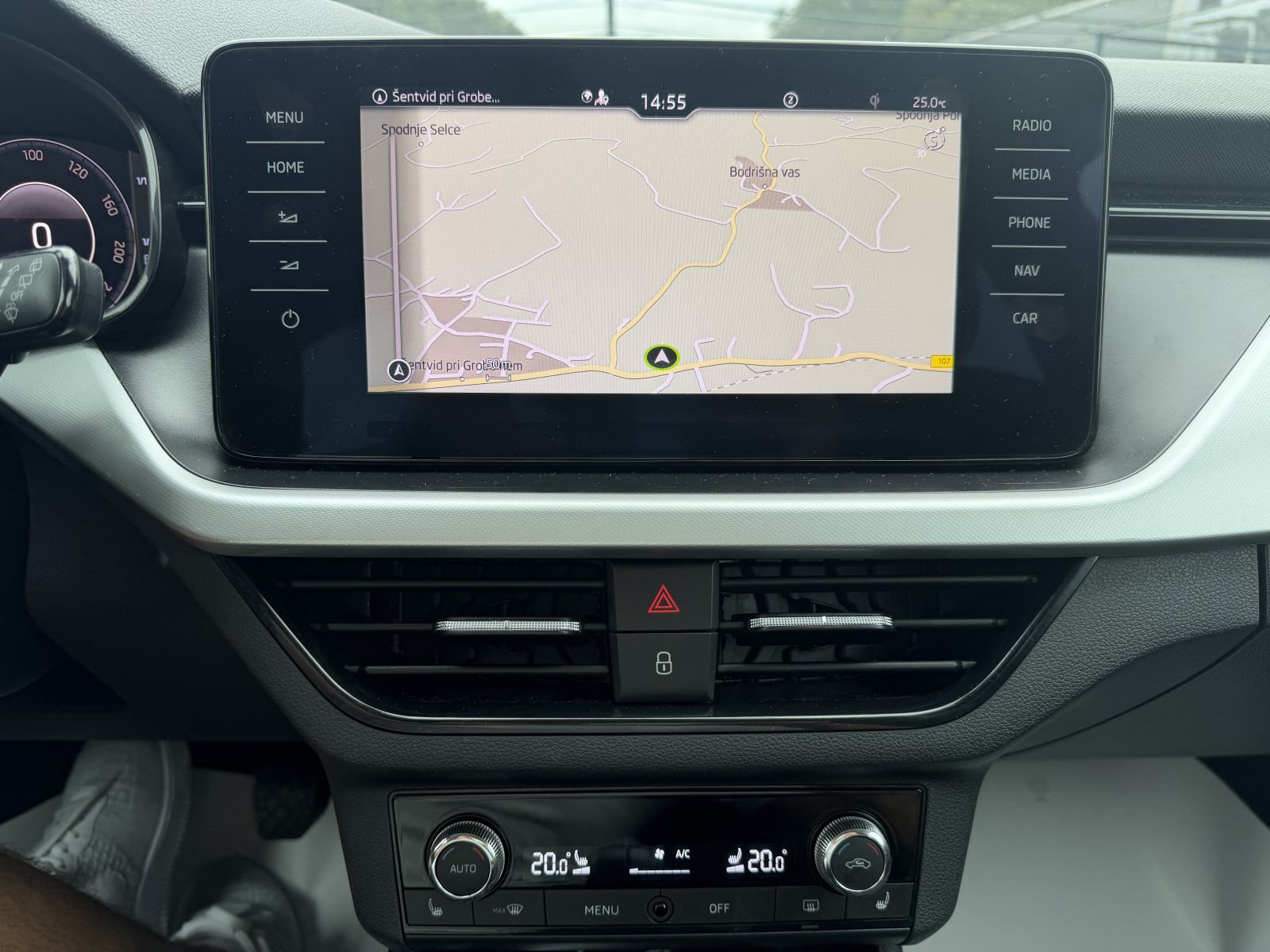 Škoda Scala 1,6TDI-VIRTUAL-NAVI-LED-ALU-2XPDC-TEMPOMAT-SERVISIRANA-, fotografija 11