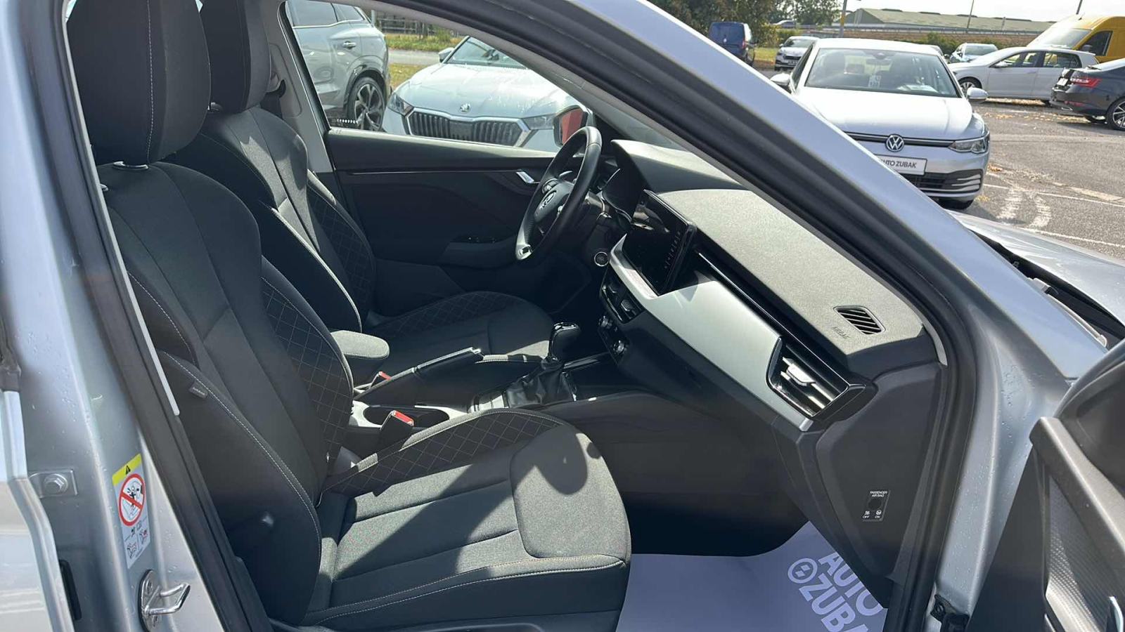 SKODA SCALA 2023 • PREMIUM jamstvo • AutoZubak Rabljena, fotografija 9
