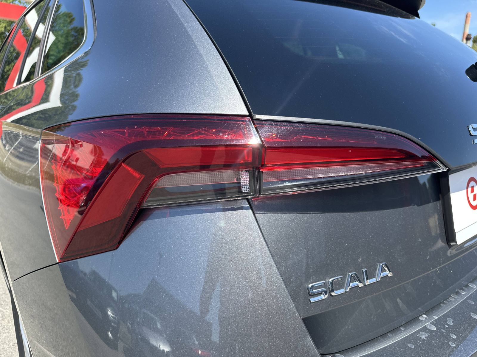 SKODA SCALA 2025 • PREMIUM jamstvo • AutoZubak Rabljena, fotografija 18