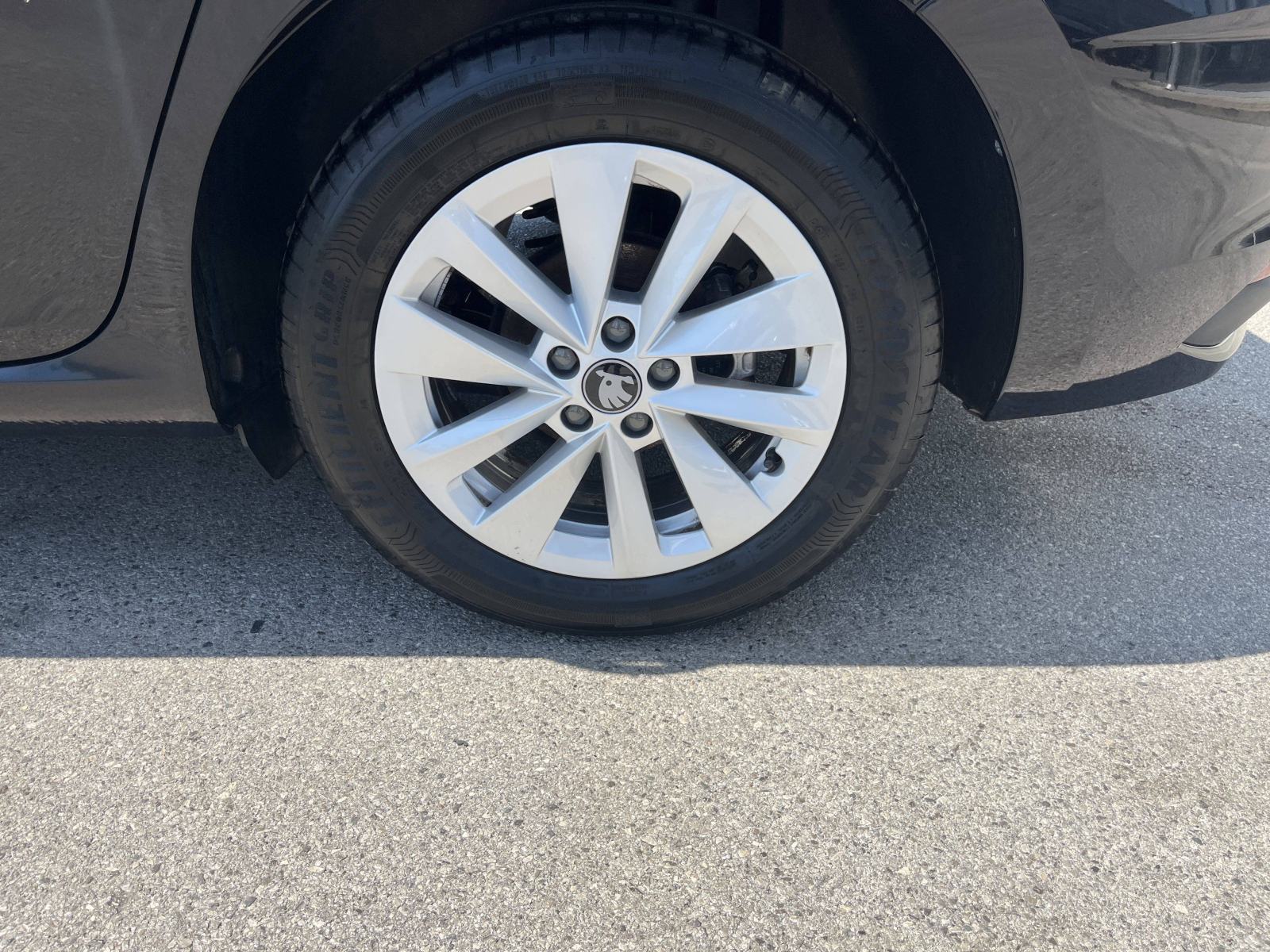 SKODA SCALA 2025 • PREMIUM jamstvo • AutoZubak Rabljena, fotografija 16