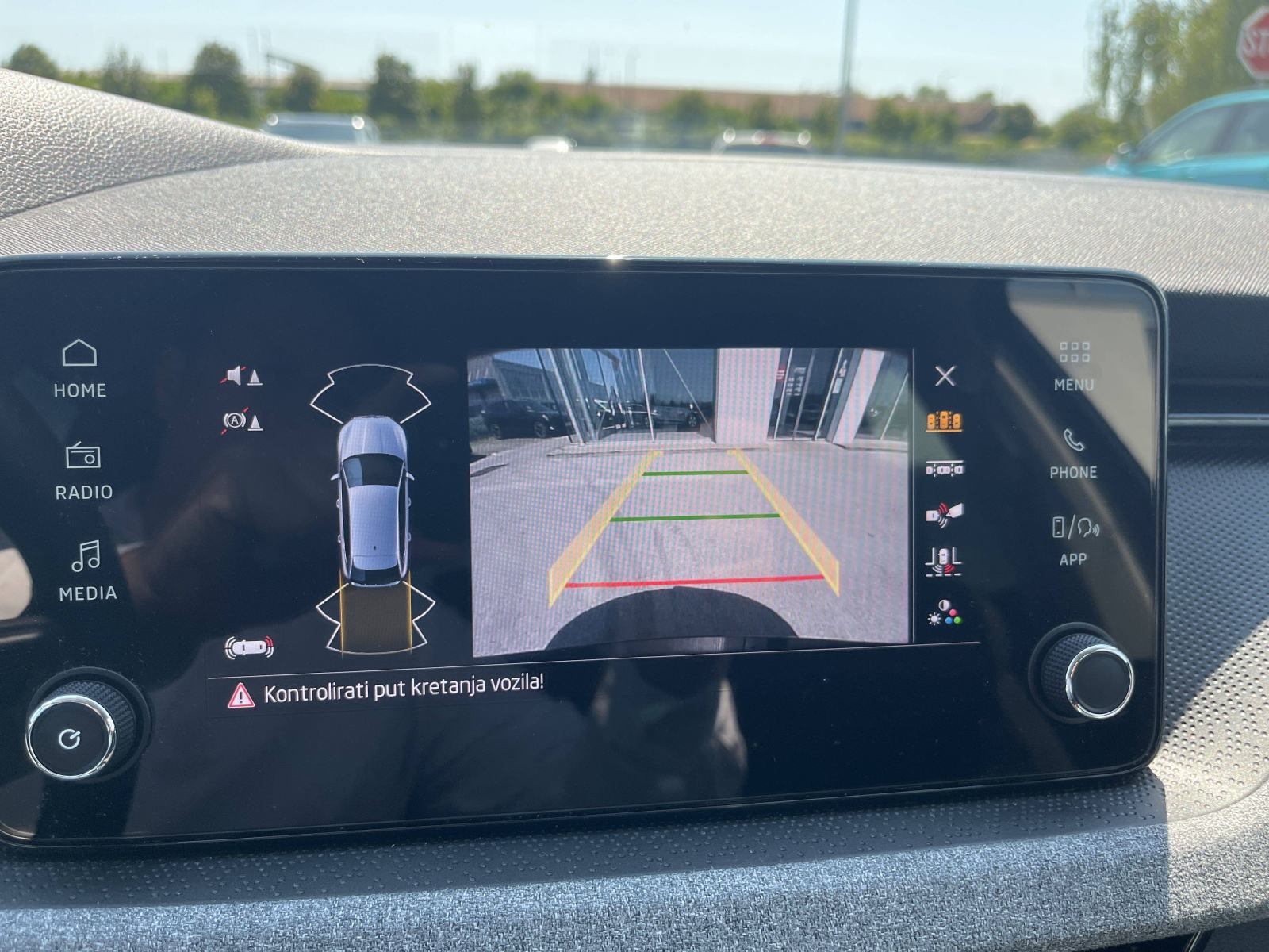 SKODA SCALA 2025 • PREMIUM jamstvo • AutoZubak Rabljena, fotografija 20