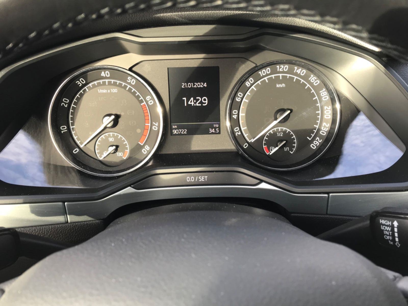 Škoda Superb 1.4 TSI Business-Paket Amundsen BIXENON NAVI APPLE 1.VL., fotografija 11