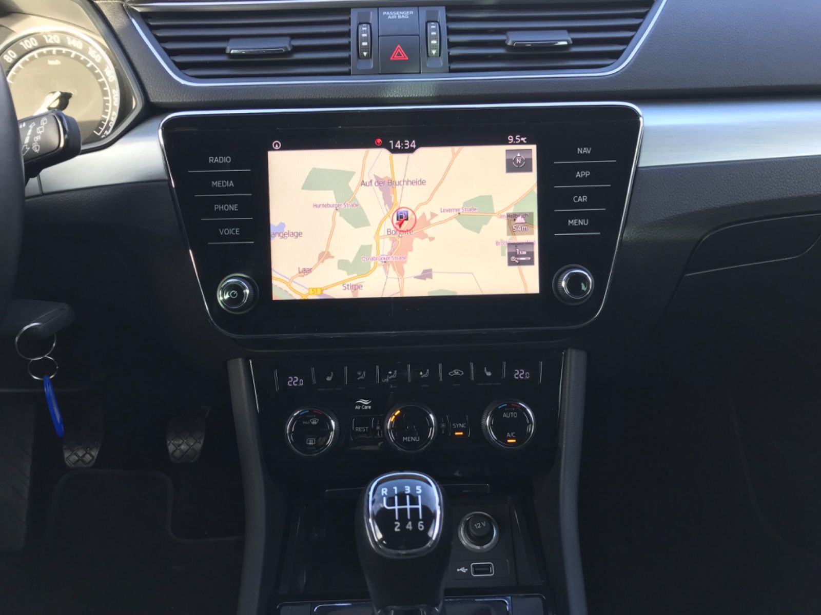 Škoda Superb 1.4 TSI Business-Paket Amundsen BIXENON NAVI APPLE 1.VL., fotografija 10