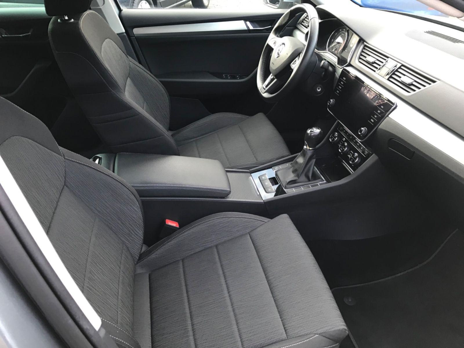 Škoda Superb 1.4 TSI Business-Paket Amundsen BIXENON NAVI APPLE 1.VL., fotografija 12