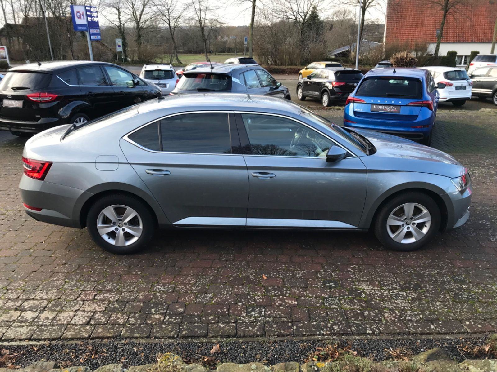 Škoda Superb 1.4 TSI Business-Paket Amundsen BIXENON NAVI APPLE 1.VL., fotografija 4