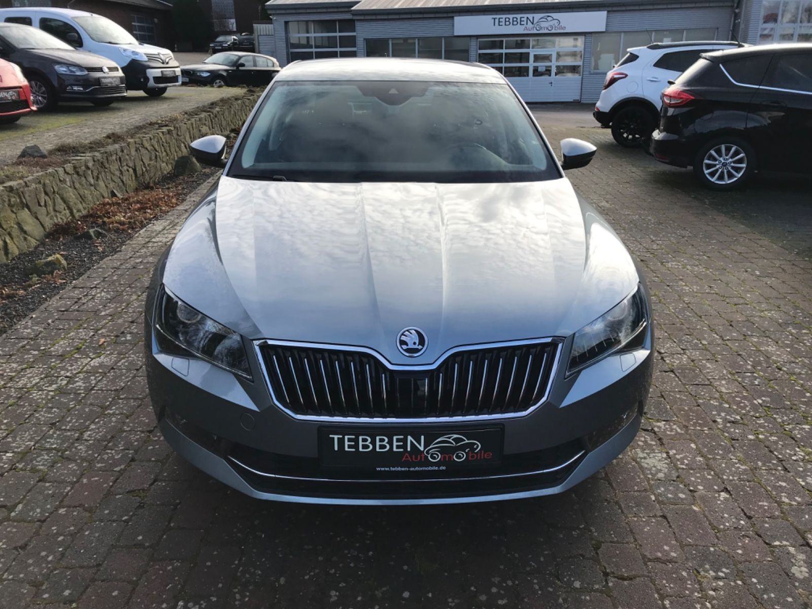 Škoda Superb 1.4 TSI Business-Paket Amundsen BIXENON NAVI APPLE 1.VL., fotografija 2