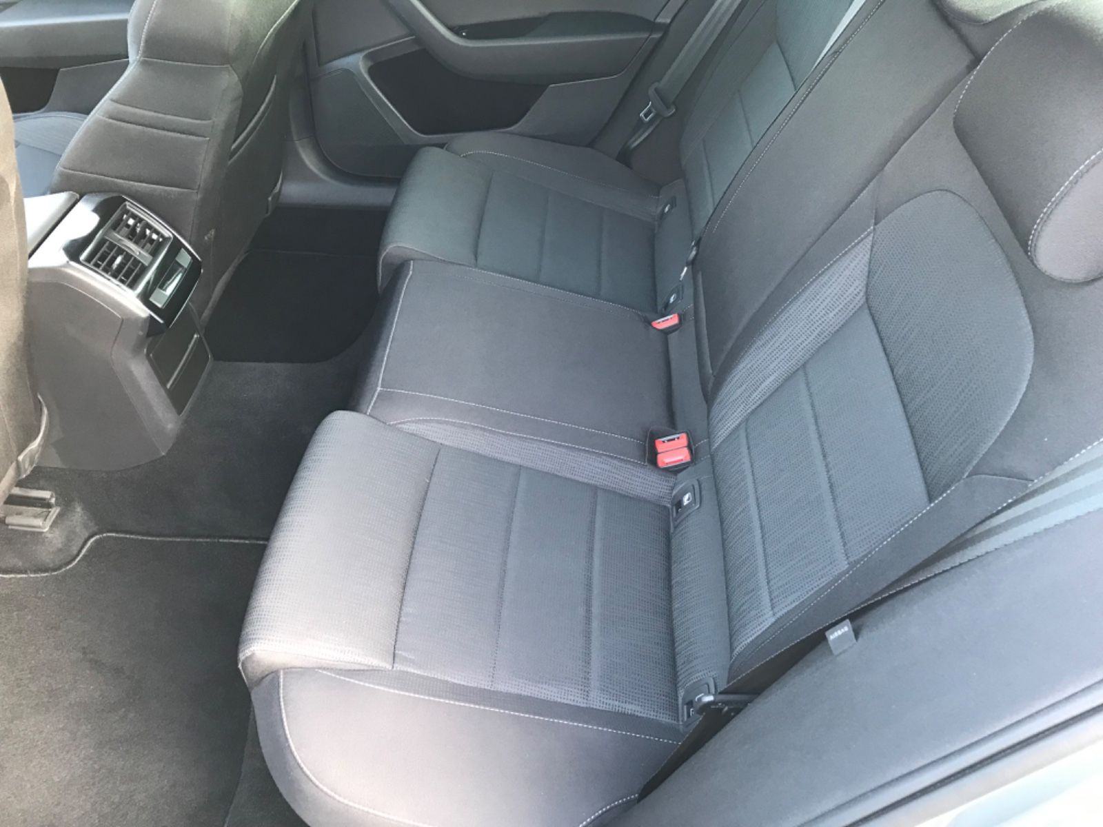 Škoda Superb 1.4 TSI Business-Paket Amundsen BIXENON NAVI APPLE 1.VL., fotografija 14