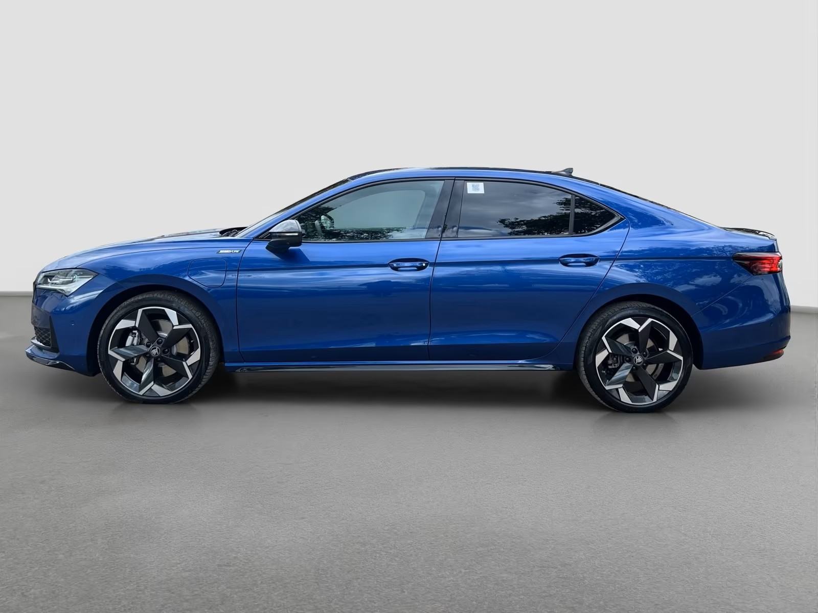 Škoda Superb 1.5 iV SPORTLINE, fotografija 5