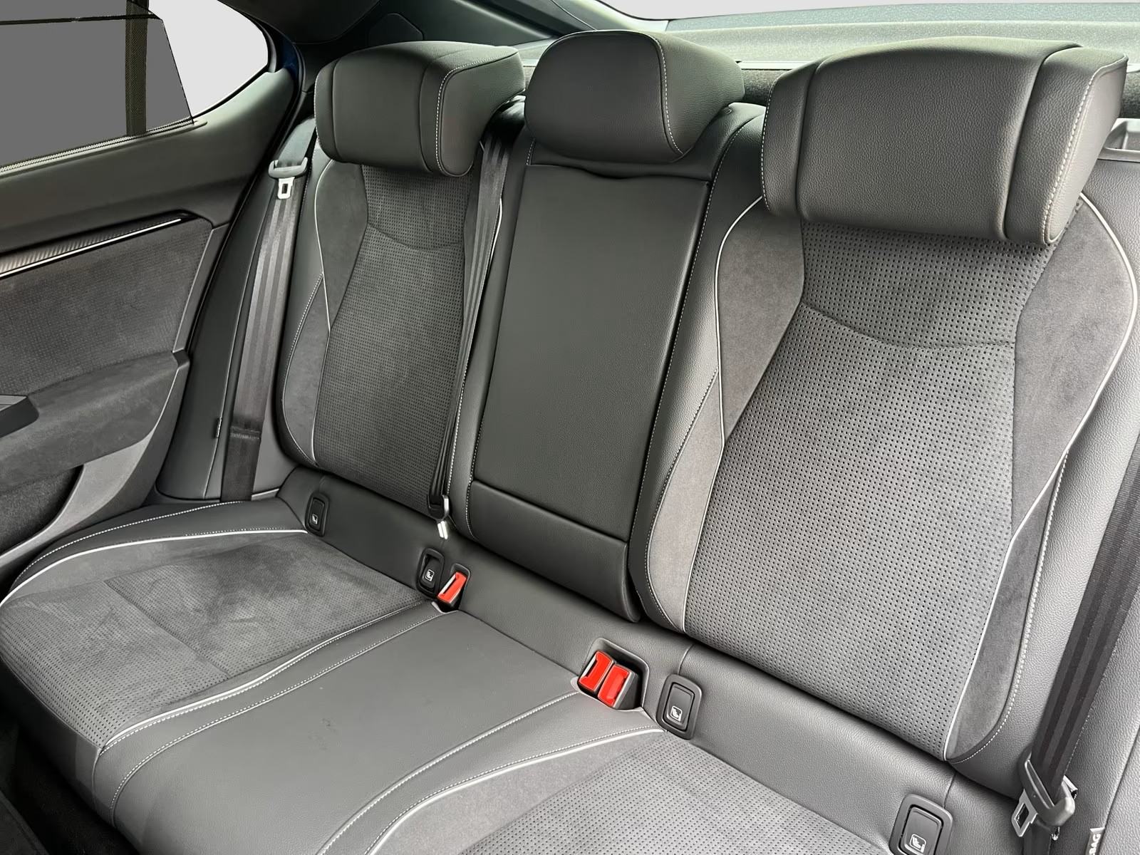 Škoda Superb 1.5 iV SPORTLINE, fotografija 17