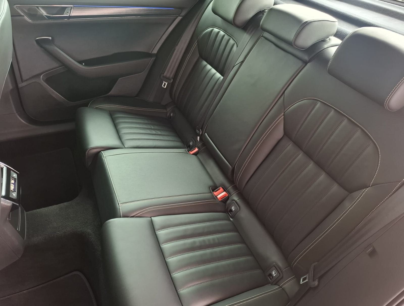 Škoda Superb 1.6 TDI DSG AUTOMATIK NAV 2xPDC KAMERA FULL LED GARANCIJA, fotografija 11