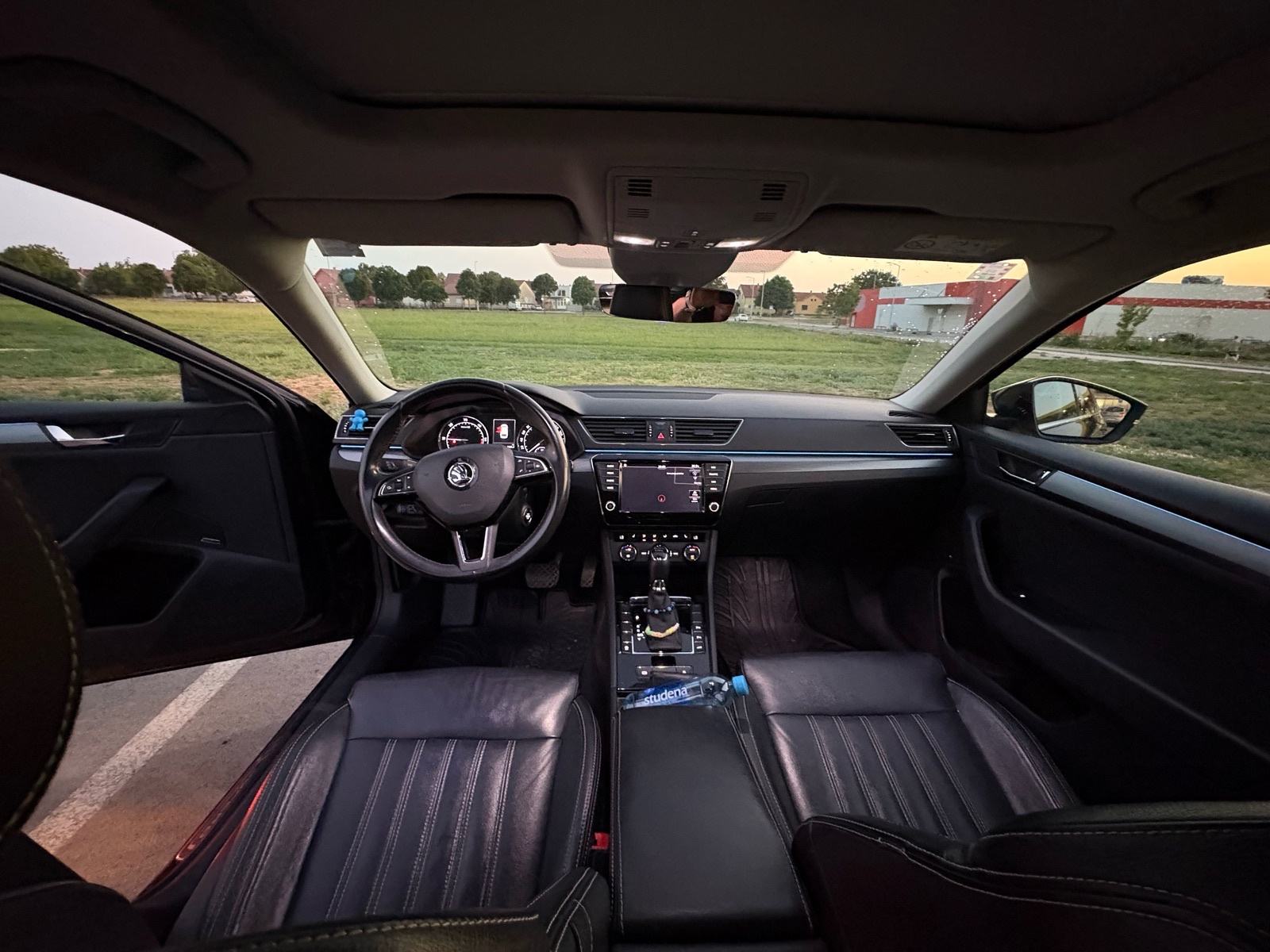 Škoda Superb 1,6 TDI DSG automatik, fotografija 11