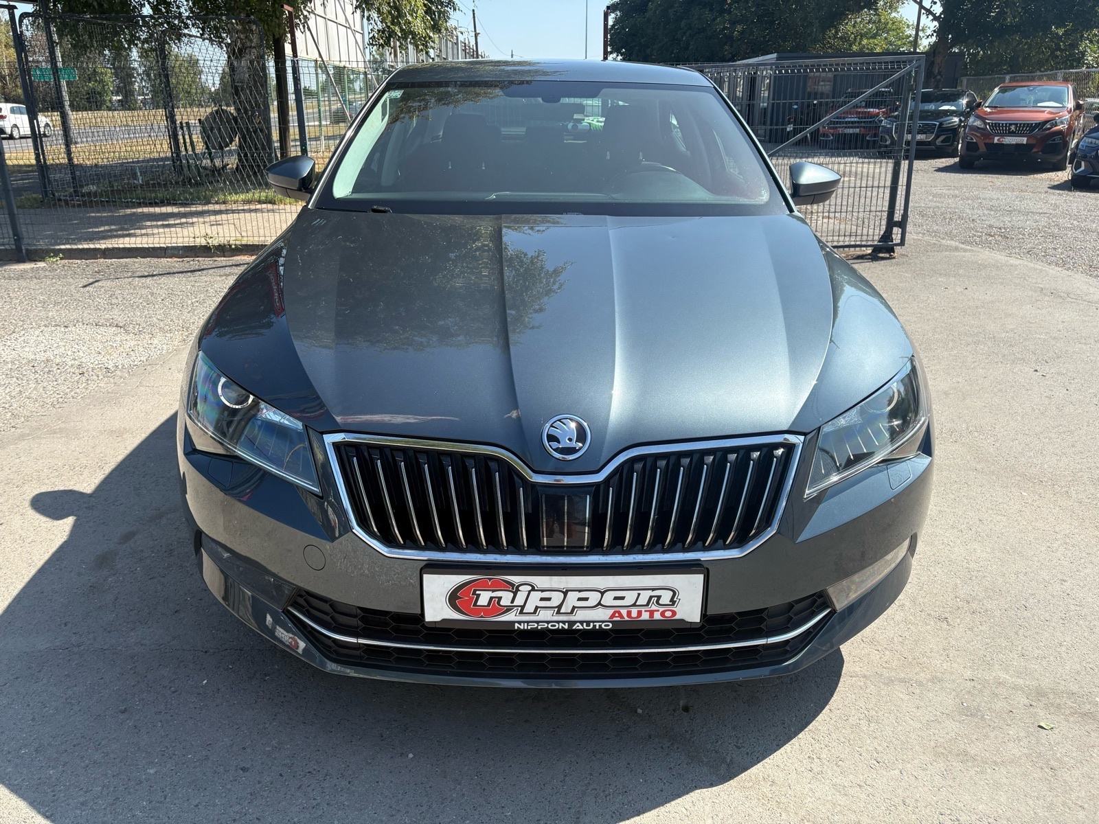 Škoda Superb 1,6 TDI DSG REG:02/2027 - NAVI - KLIMA - AUTOKREDIT, fotografija 2