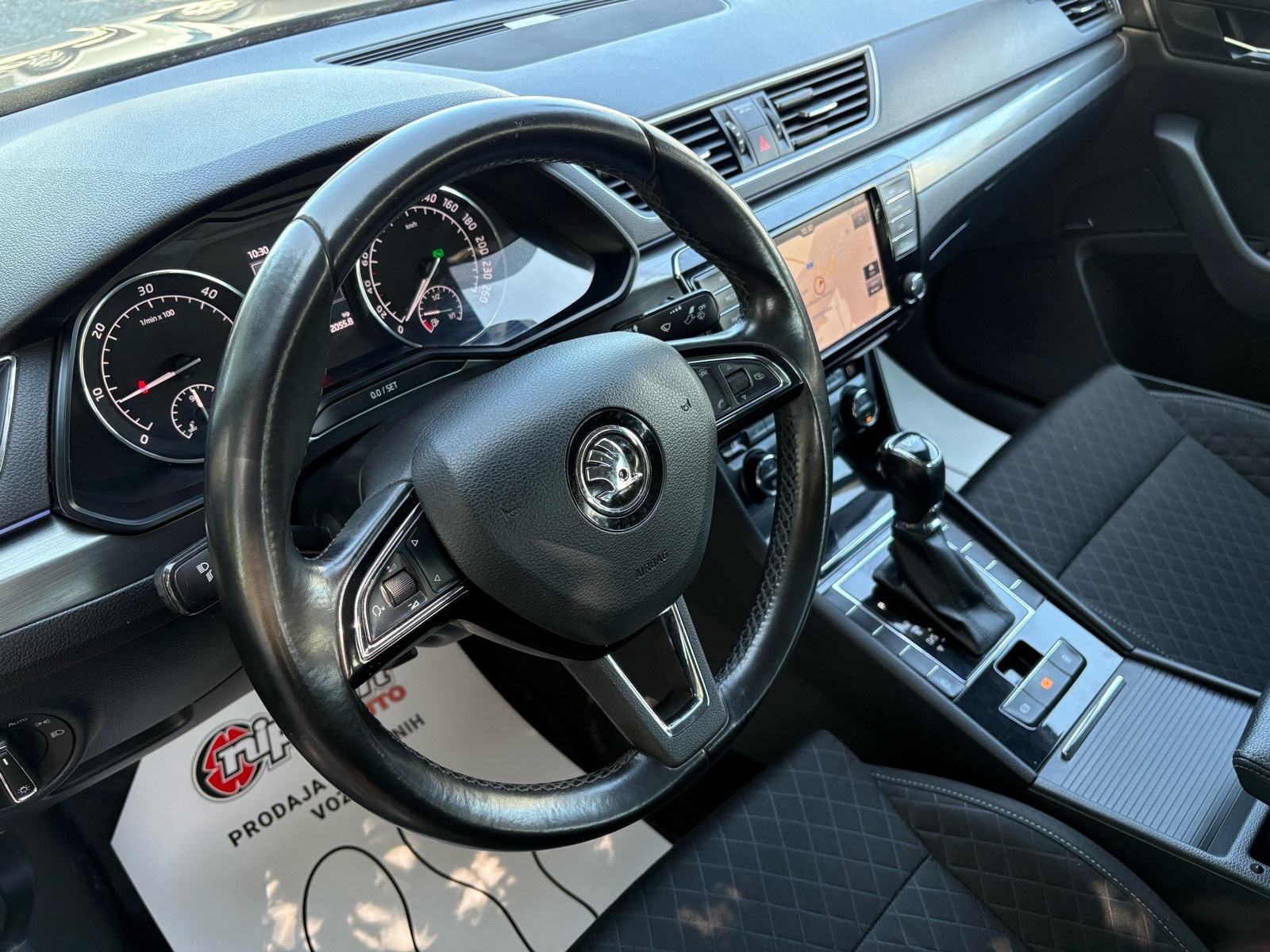 Škoda Superb 1,6 TDI DSG REG:02/2027 - NAVI - KLIMA - AUTOKREDIT, fotografija 9