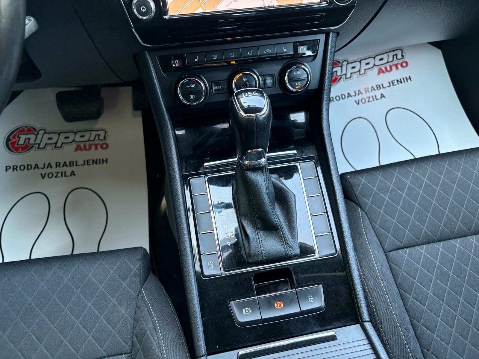 Škoda Superb 1,6 TDI DSG REG:02/2027 - NAVI - KLIMA - AUTOKREDIT, fotografija 16